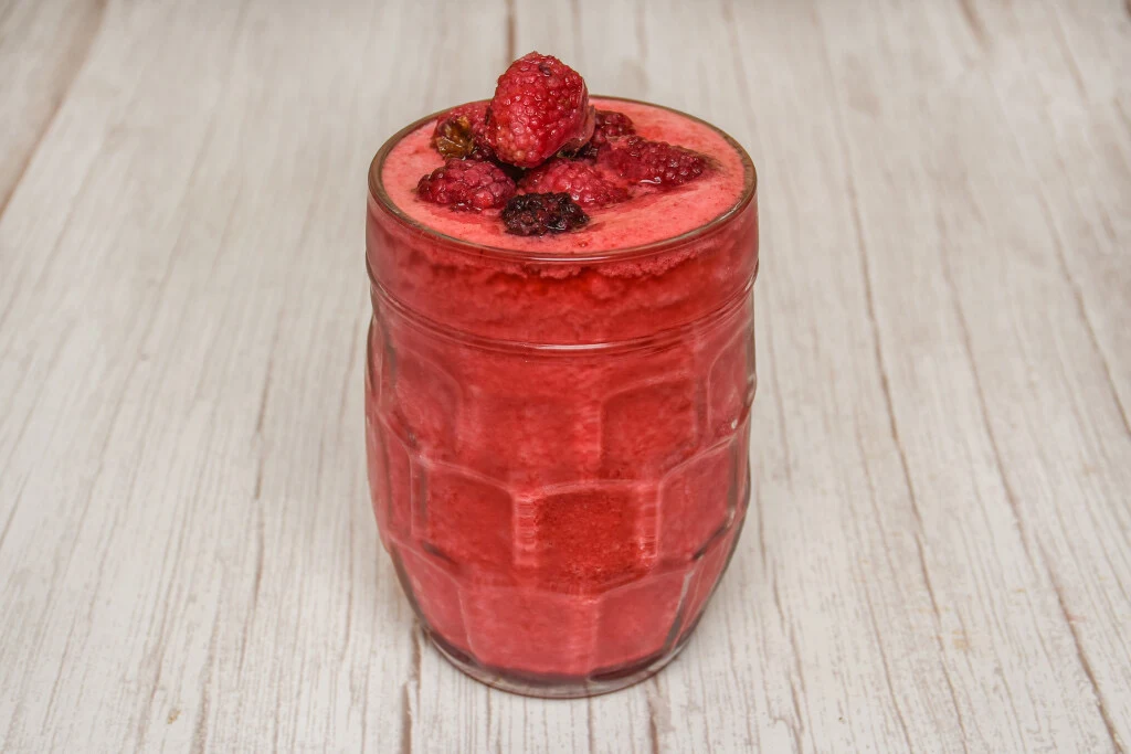 Colombian Black Berry Mango Sour Soup Shake