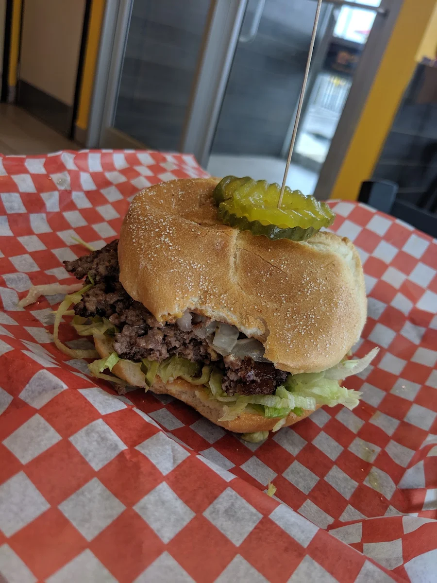 Classic Cheeseburger