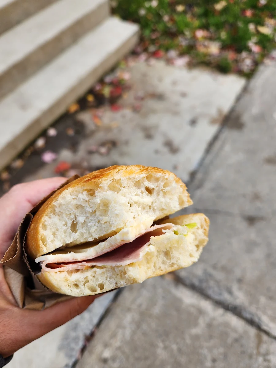 Sandwich Jambon Et Brie