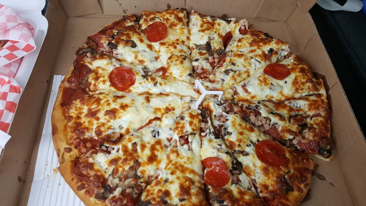Large Pizza, Louie's Pizza & Pasta