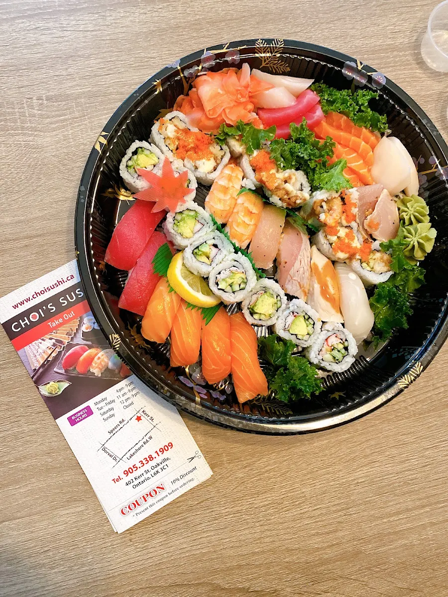 Miki Roll Party Tray Medium