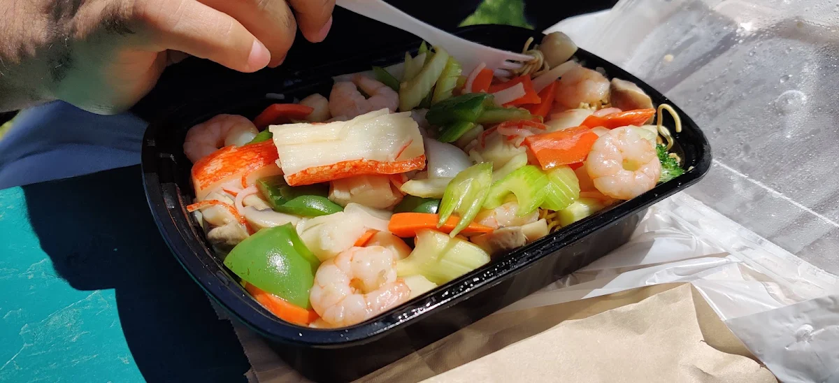 Crispy Shrimp Noddles