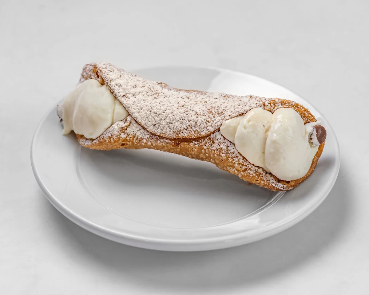 Cheese Cake Cannoli