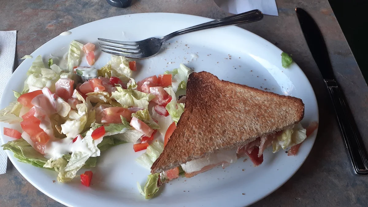 Bacon Lettuce and Tomato Sandwich