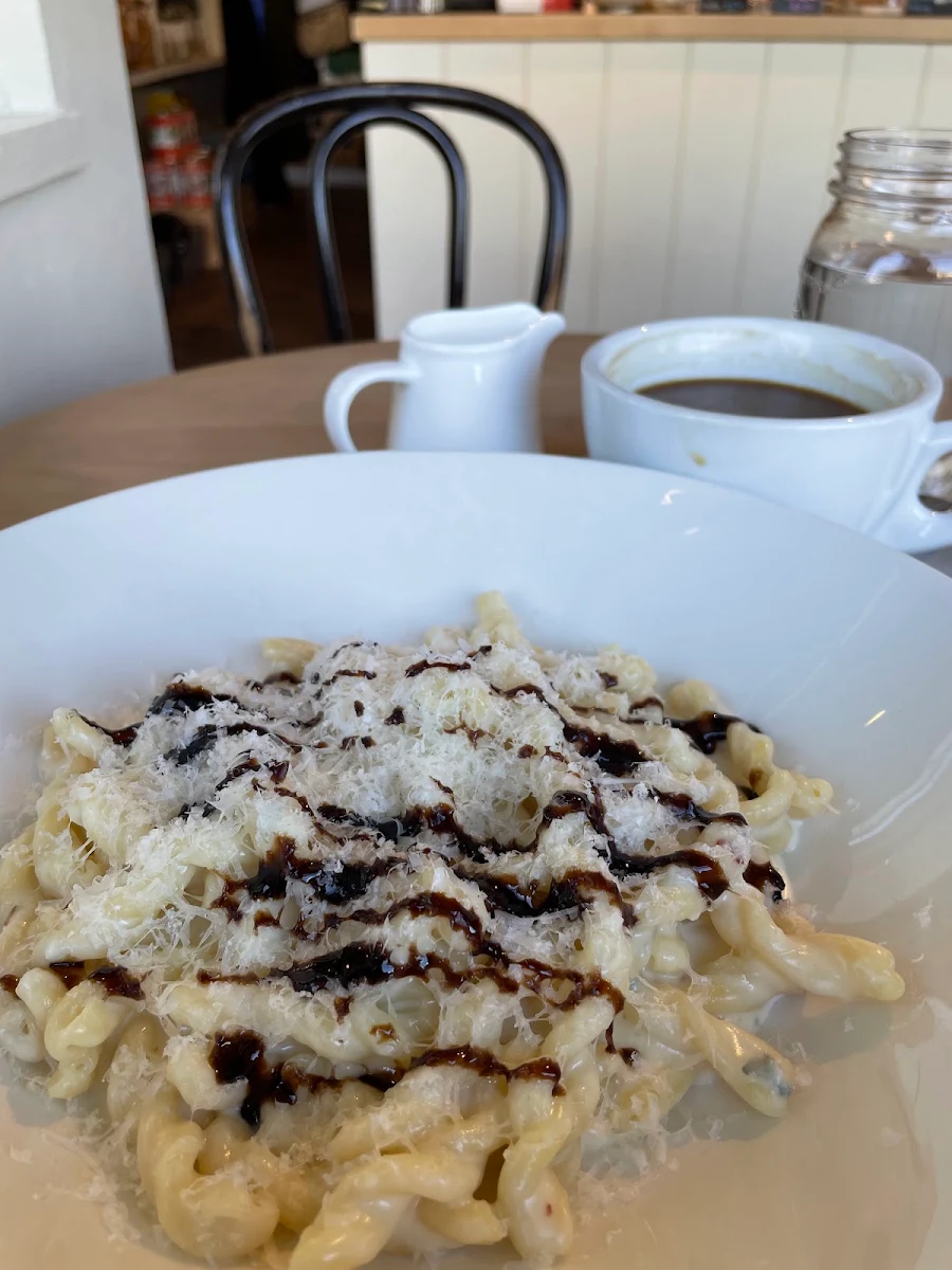 Quattro Formaggio Four Cheese Pasta