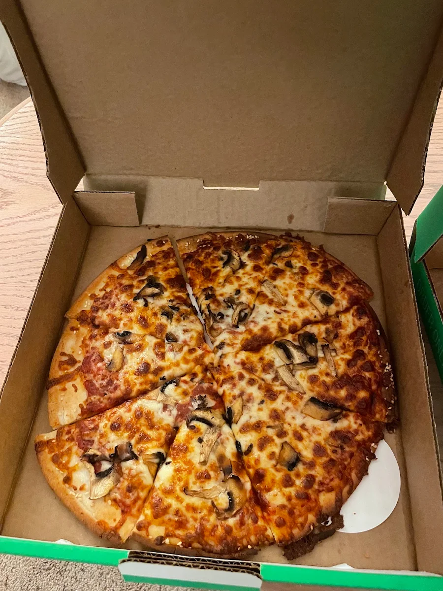 Gluten Friendly Pizza with Mushrooms