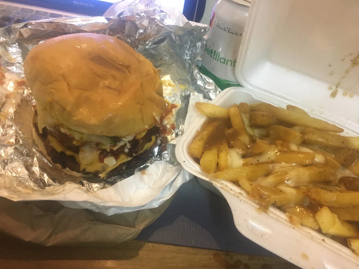 Double Cheese Burger & Poutine