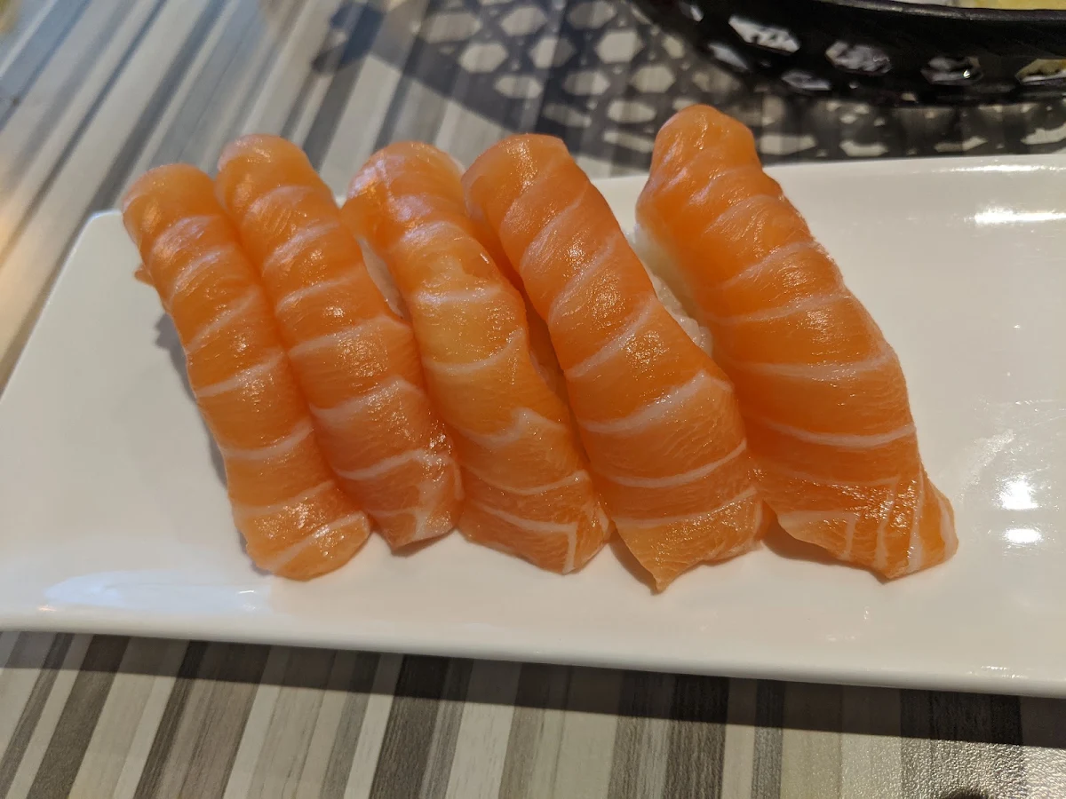 Salmon Sushi