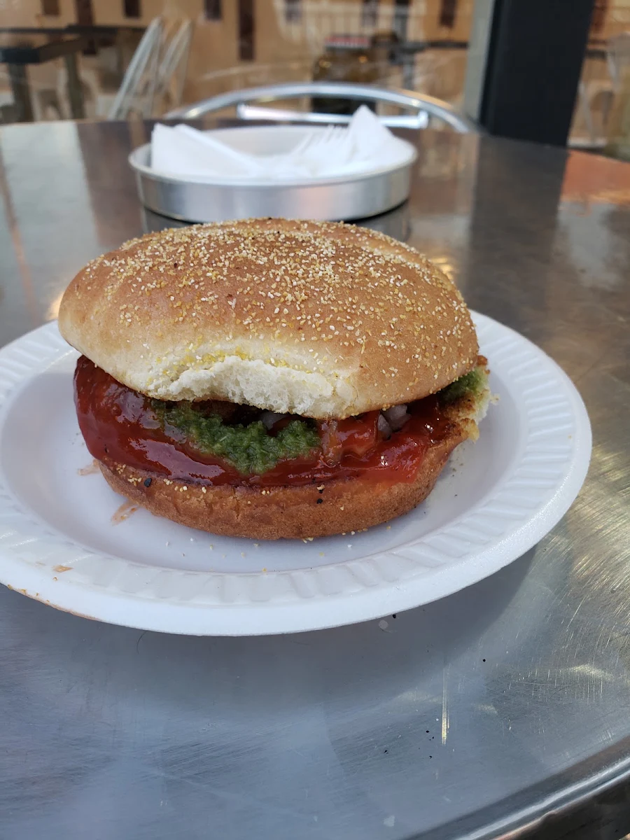 Bombay Burger