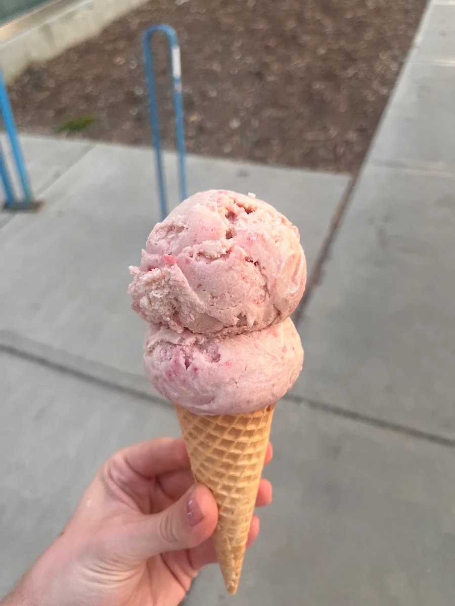 1 Scoop of Real Deal Strawberry Ice Cream