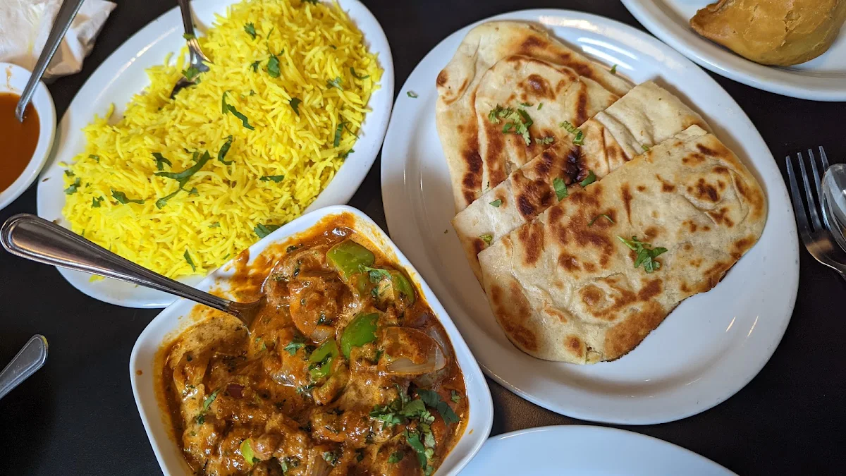 Pre Made Garlic Naan 1 Piece