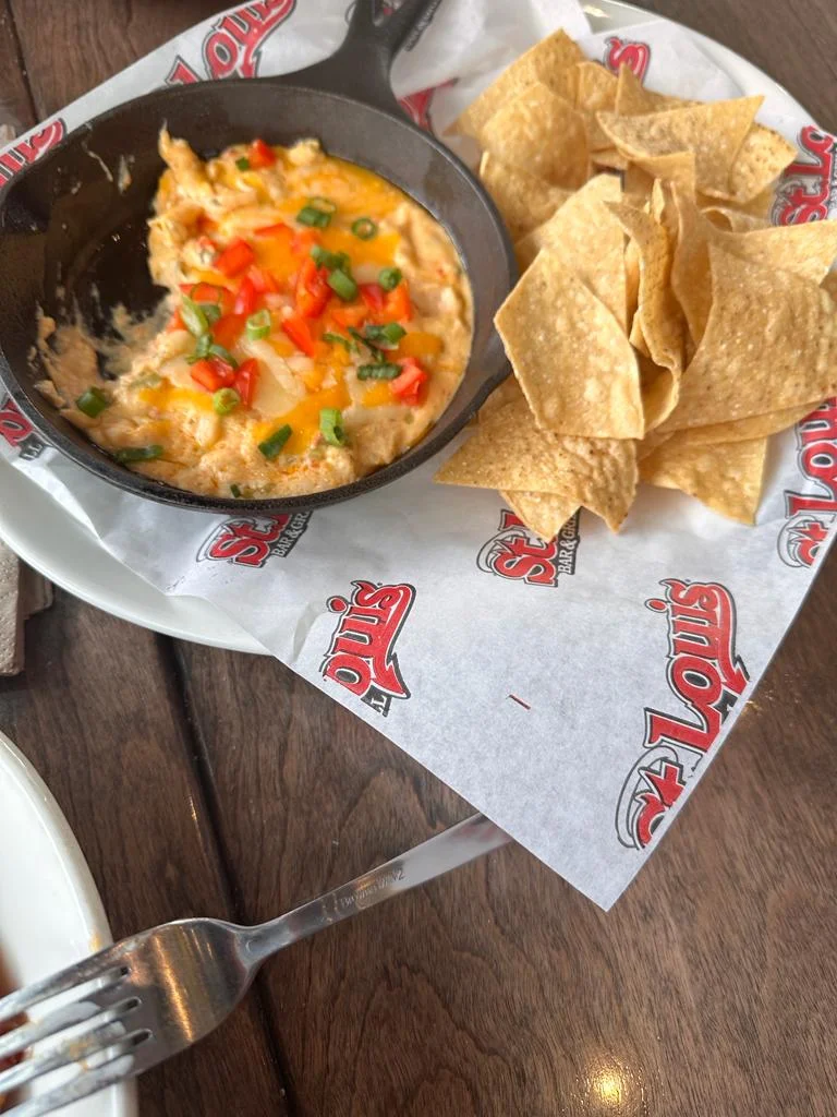 Shrimp & Cheese Dip w Nachos