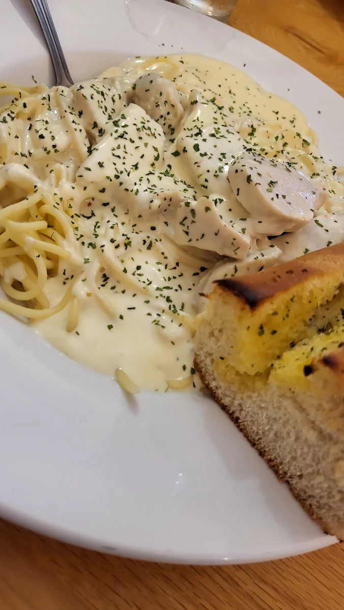 Chicken Alfredo Pasta