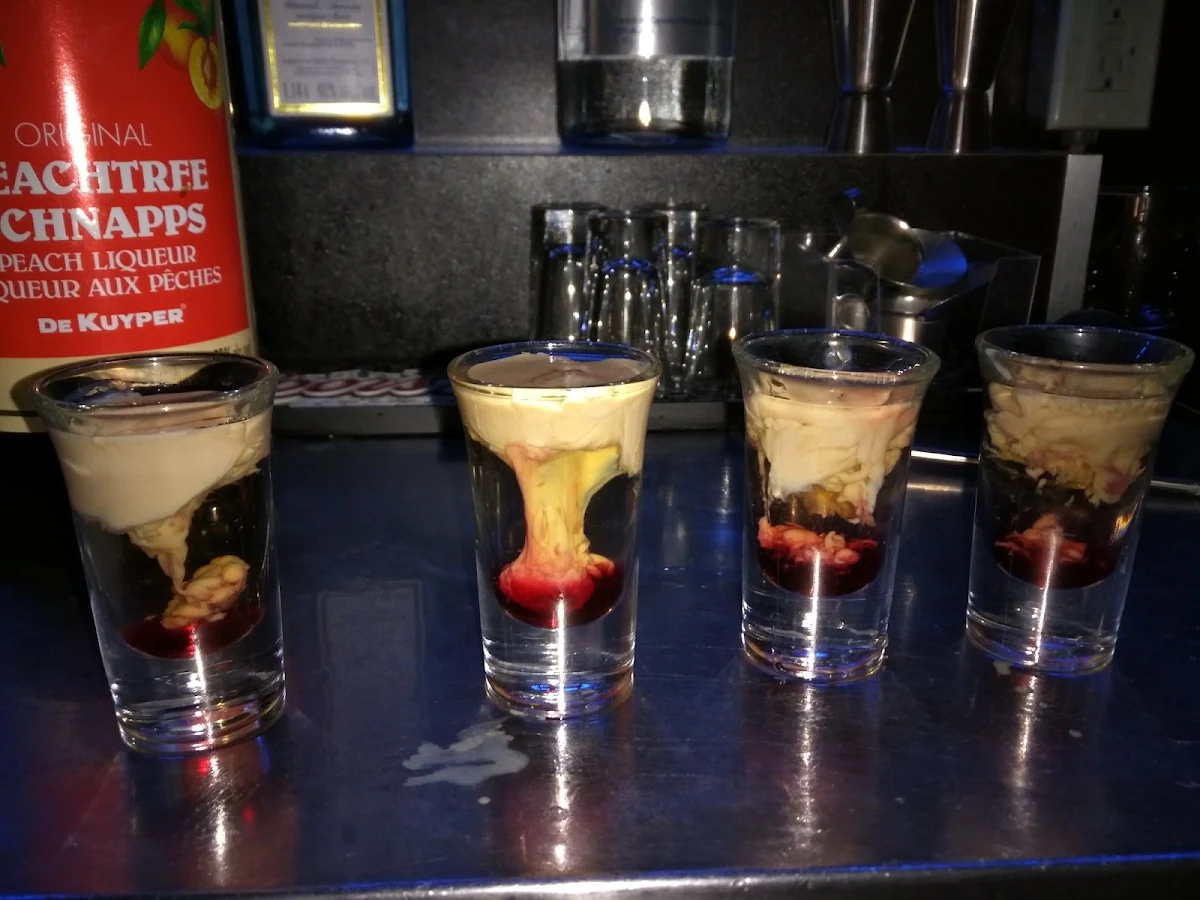 Highlights, Bar Le Tabarouette