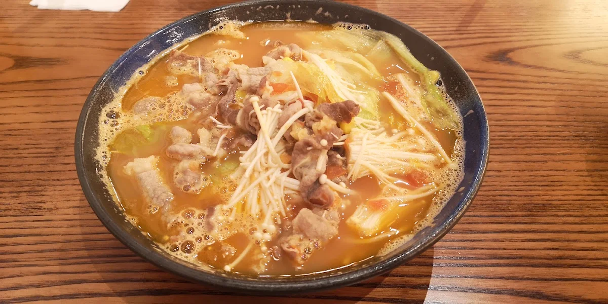 Tomato Rice Noodle Soup with Beef Slices & Enoki Mushrooms