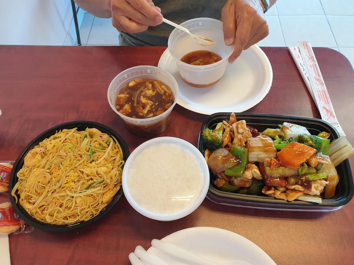 Noodles Singapore Hot&Sour Soup Tai Dop Voy