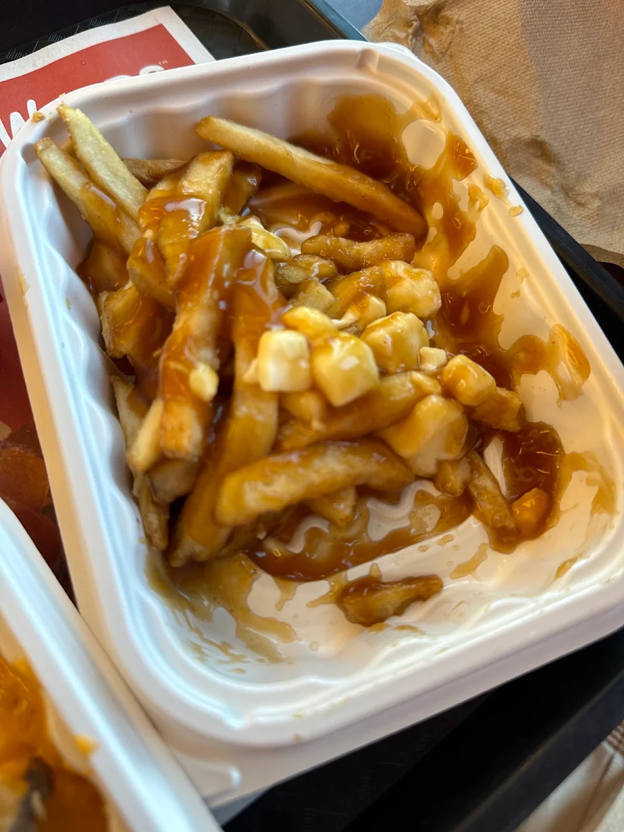 Small Poutine Cals 330
