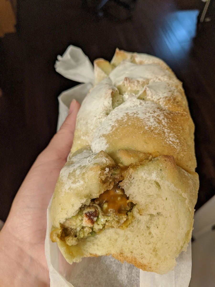 Smoke Chicken Avocado Soft Bun