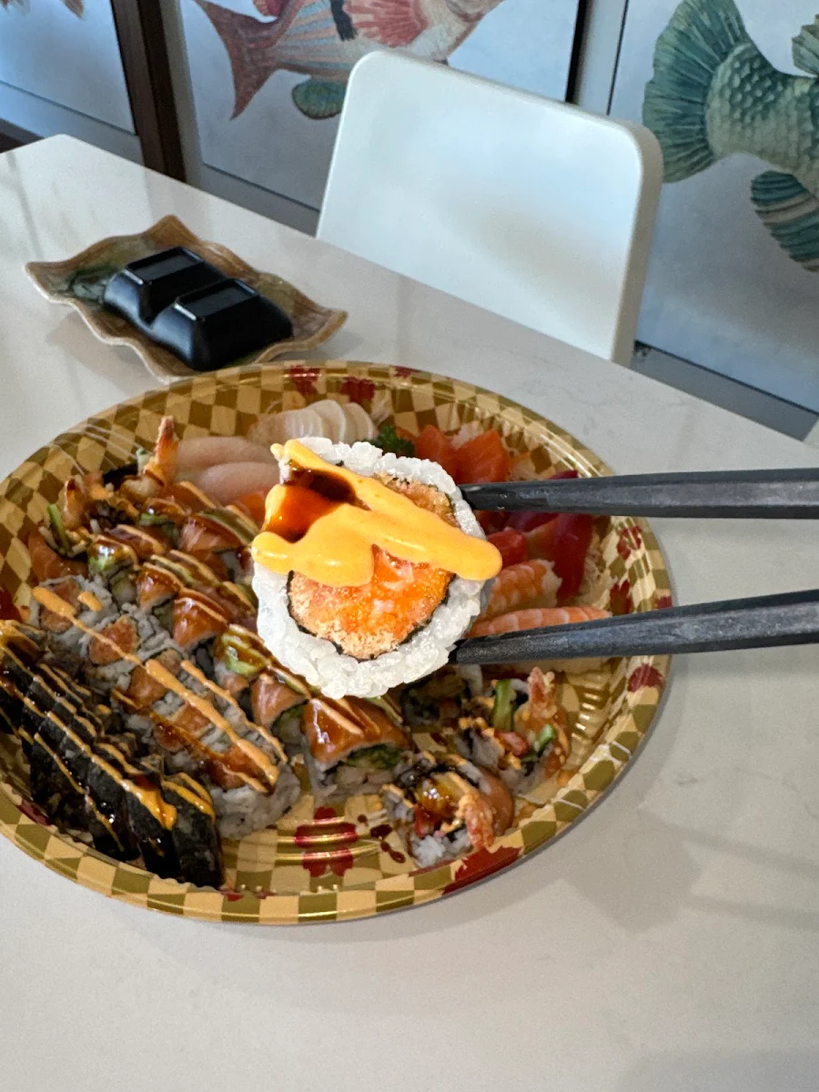 Spicy Salmon Roll