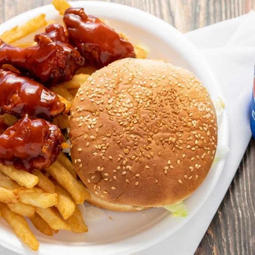 Combo B Burger Wings with Fries and a Drink