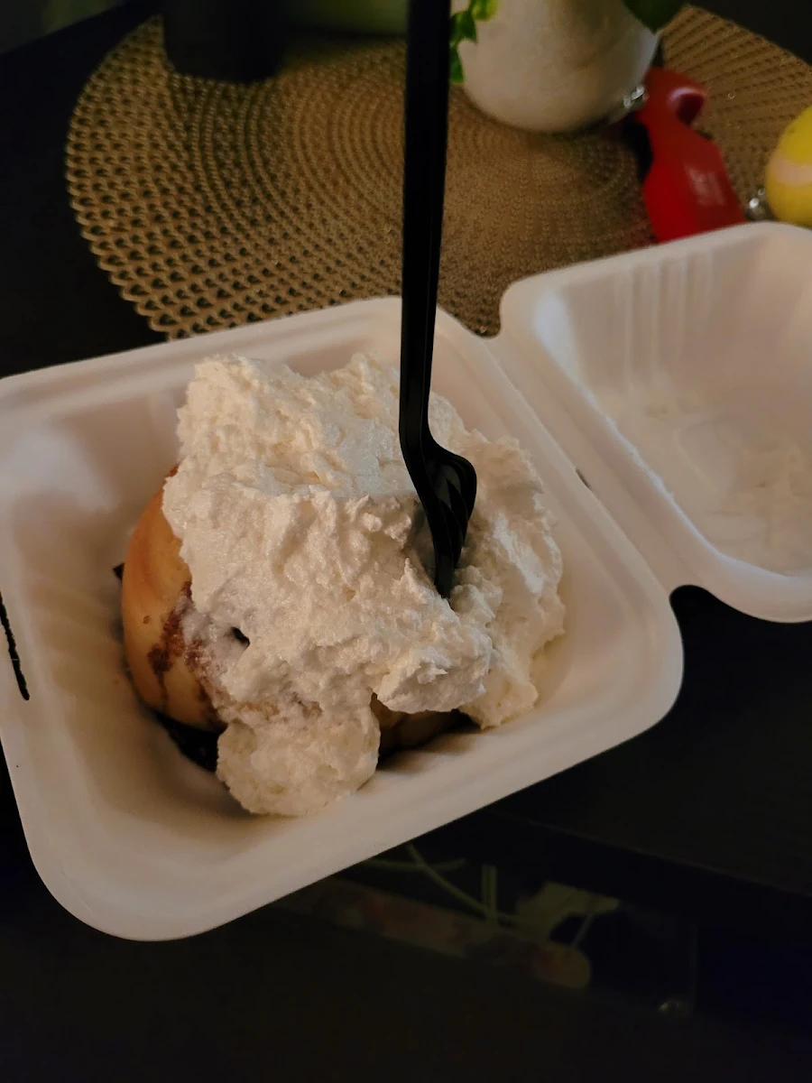 Cinnamon Bun with Vanilla Icing