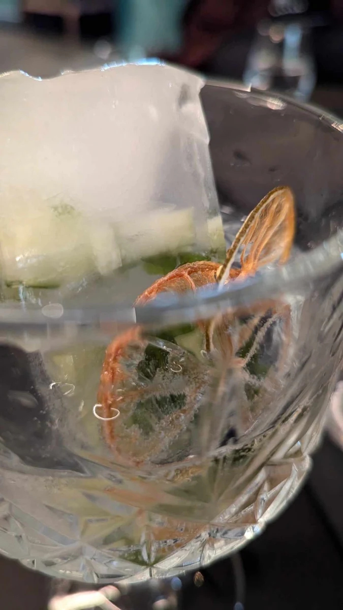Gin Tonic Menaud Concombre Basilic