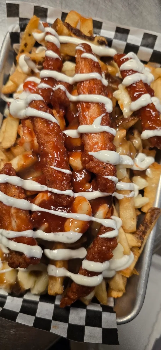 Buffalo Chicken Poutine