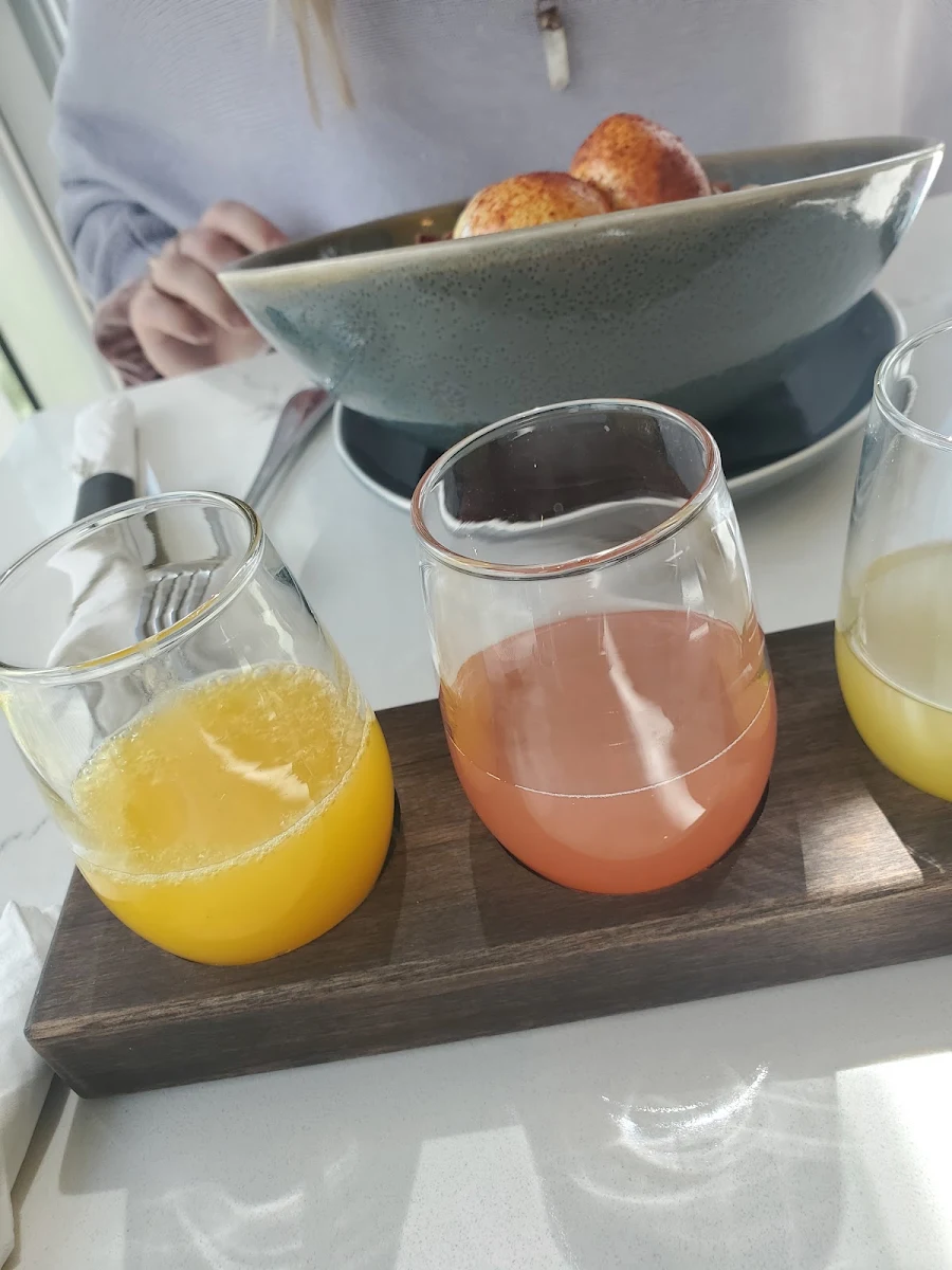 Mimosa Flight