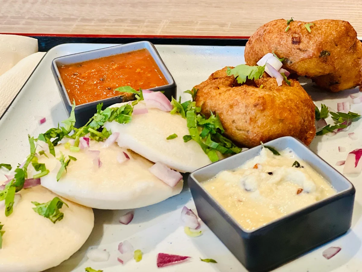 Idly Vada Combo