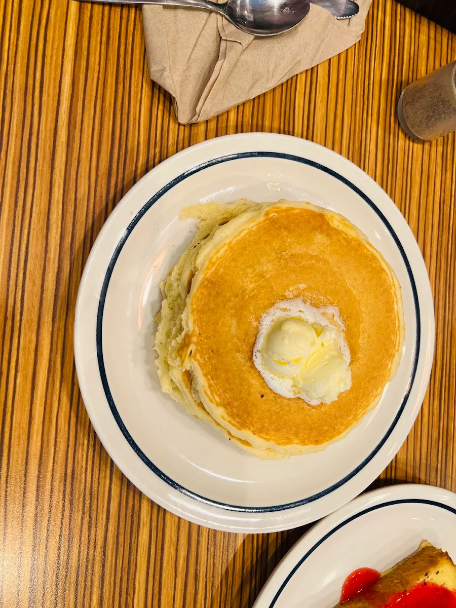 Fluffy Buttermilk Pancakes