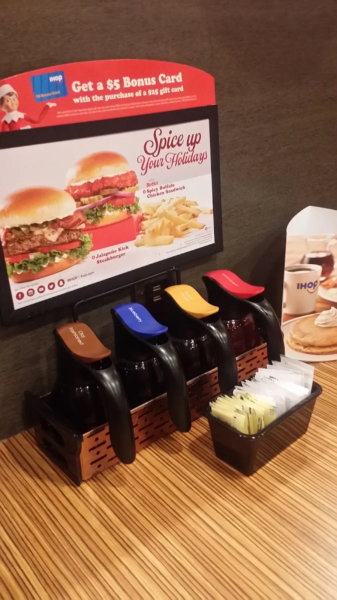 Steakburgers & Chicken Sandwiches Family Feast