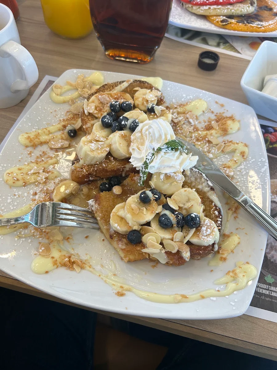 French Toast - French Toast & Fruits Pain Perdu - Pain Perdu Et Fruits