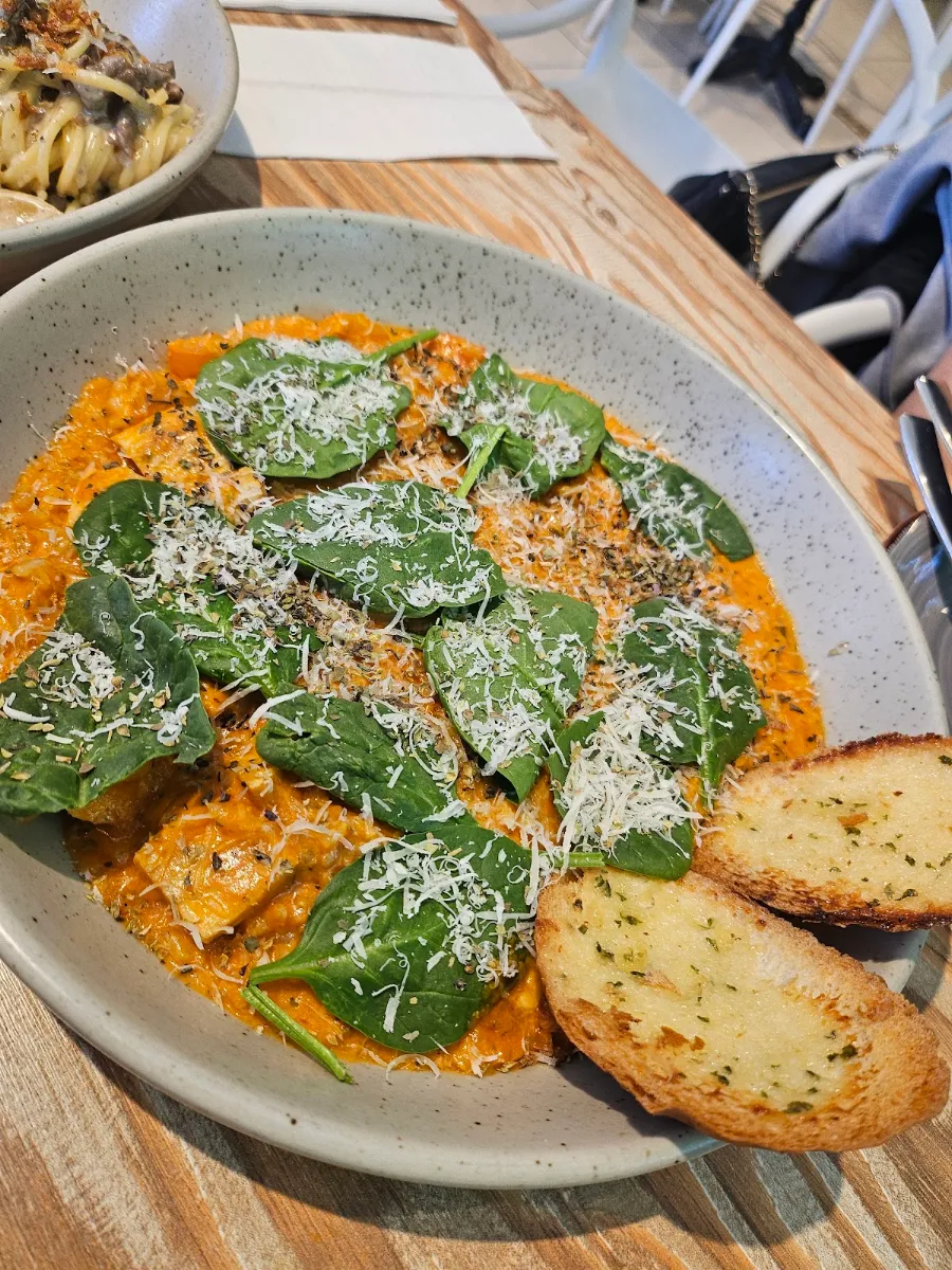Butter Chicken Rosé