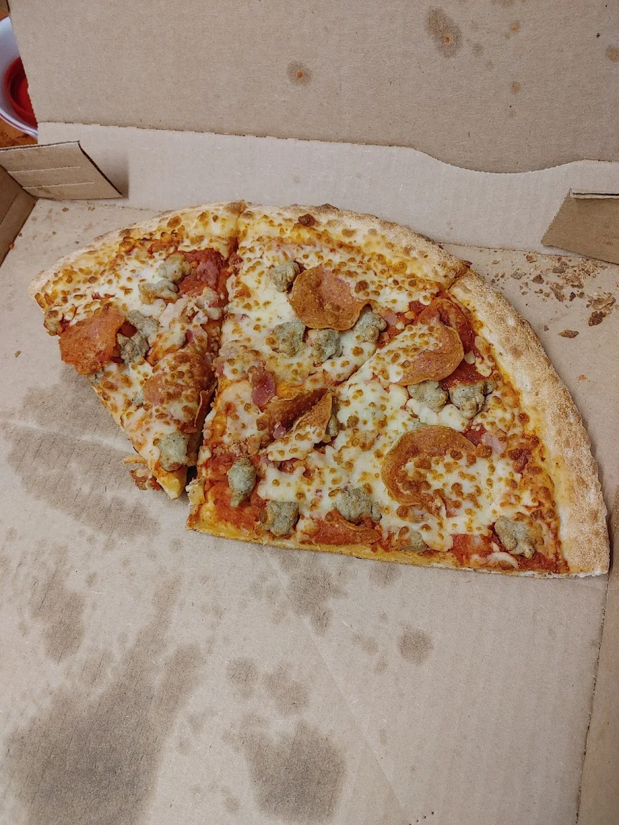 Pepperoni White Onion Cuz They Don't Serve Red Onion and Green Olives