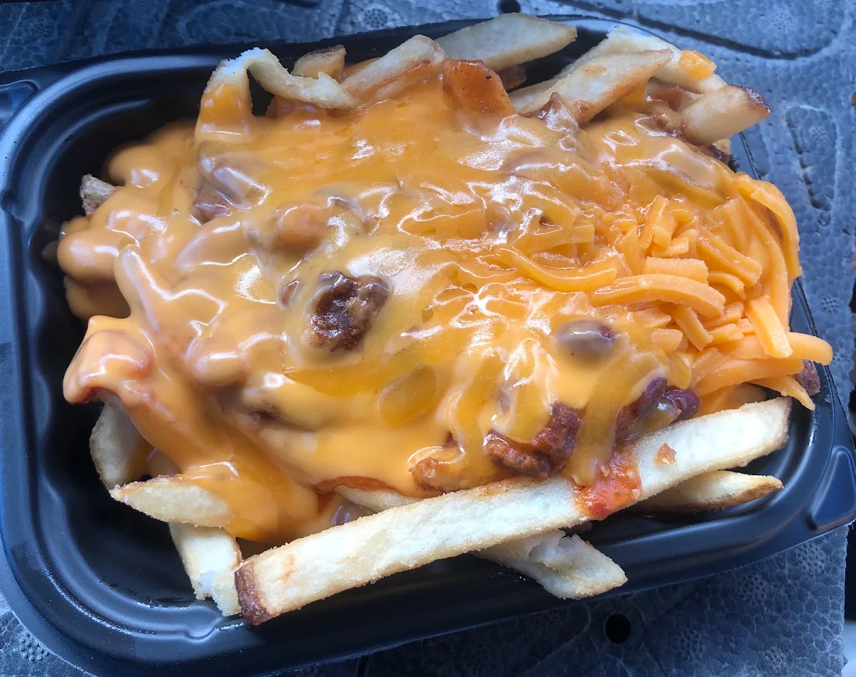 Chili Cheese Fries Cals 520