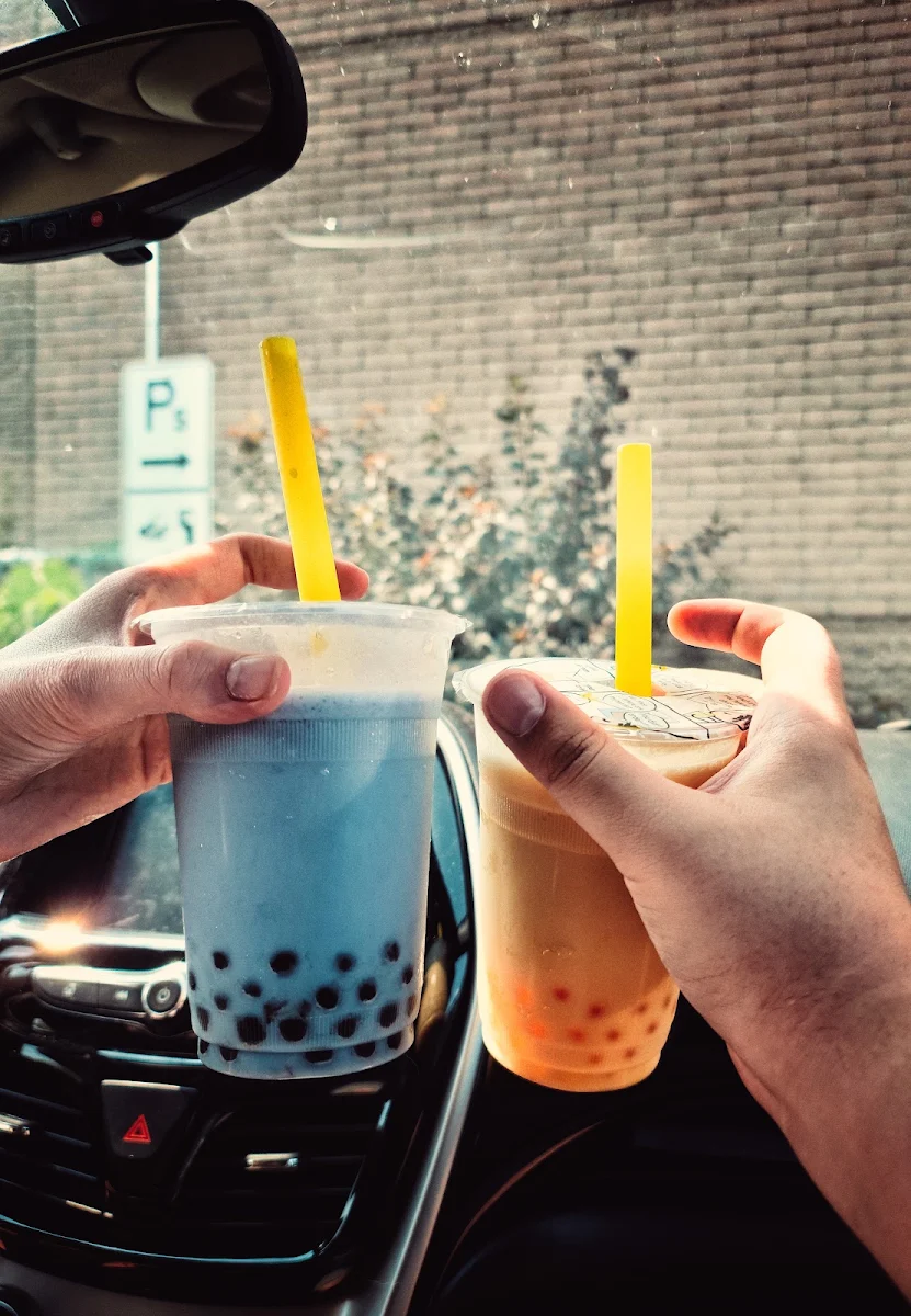 Frootloops & Mango Bubble Milk Tea