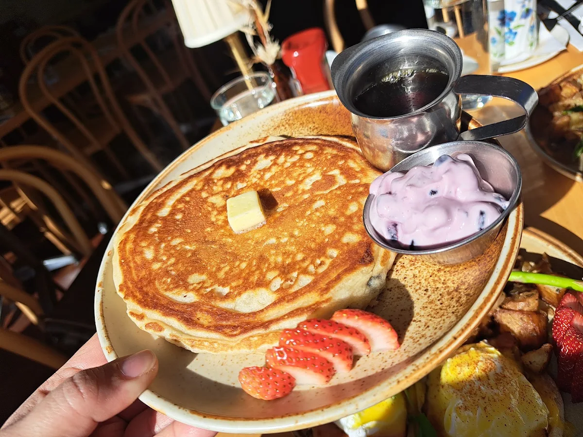 Georgia's Blueberry Buttermilk Pancakes