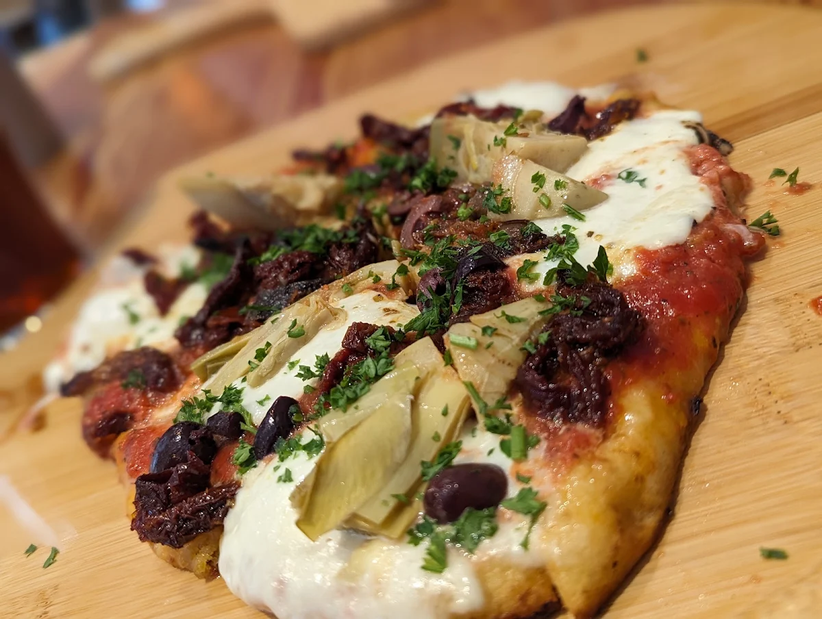 Flatbread with Sun-Dried Tomatoes and Artichokes