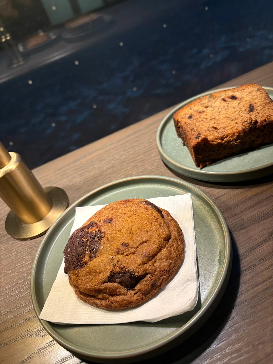 Chocolate Chip Cookie