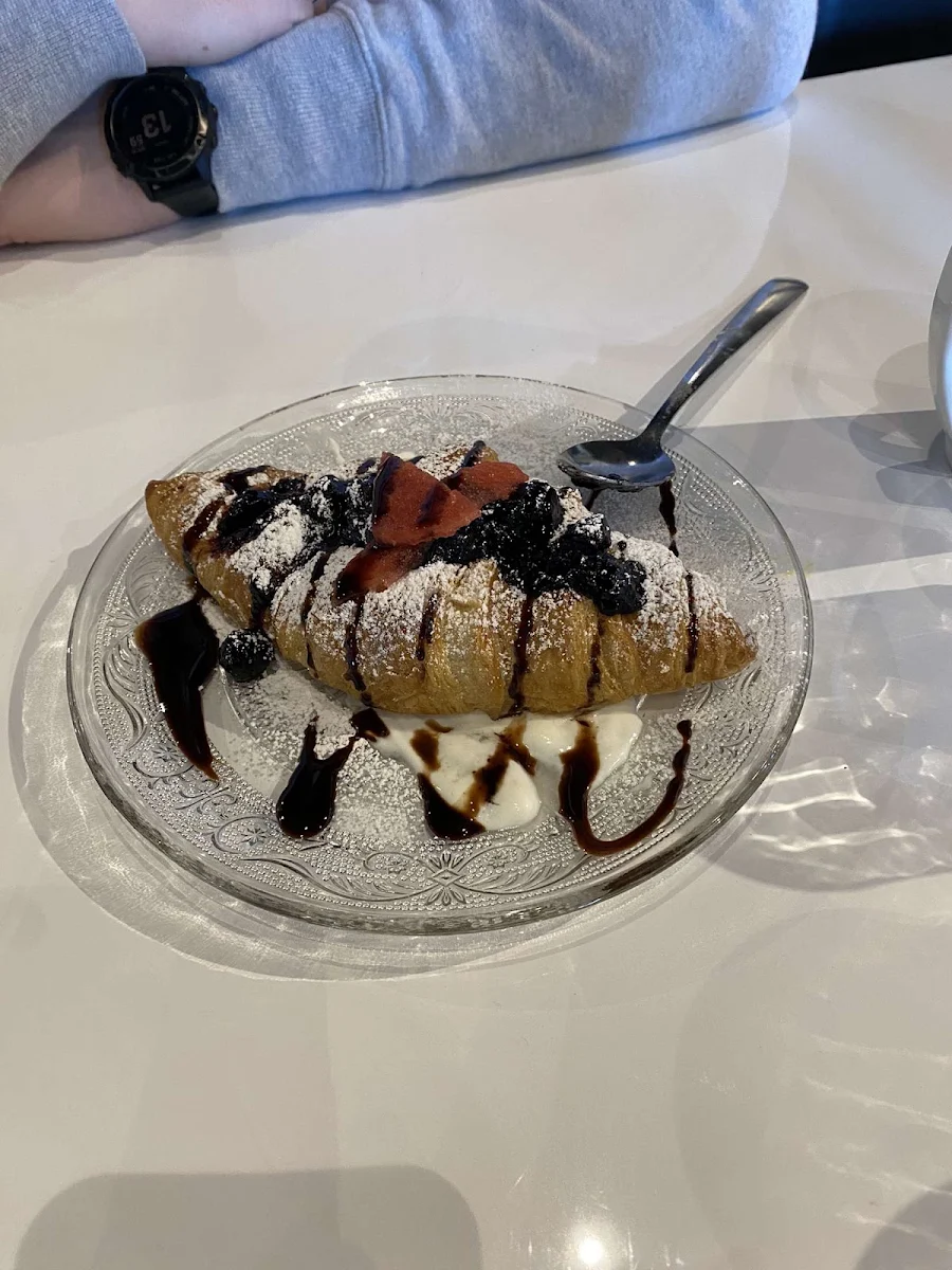 Stuffed Croissant