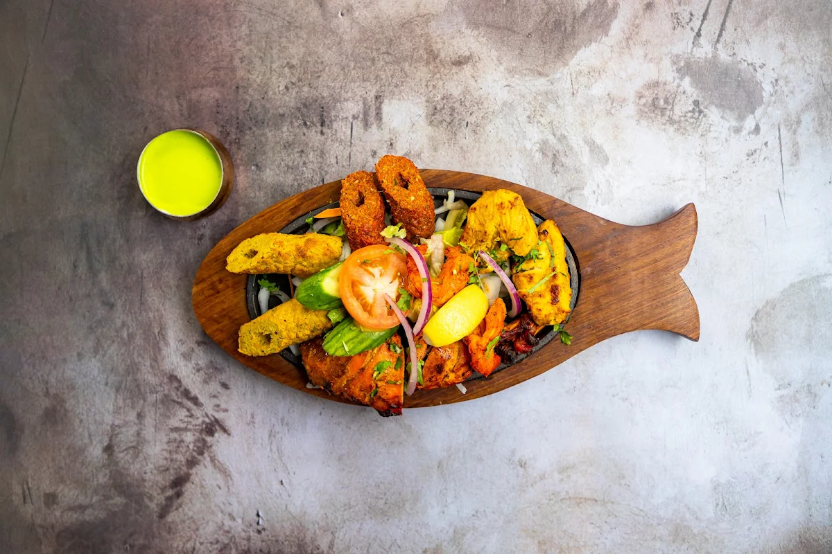 Tandoori Mix Grill-2 pcs Each Served with Free Naan or Rice or Roti