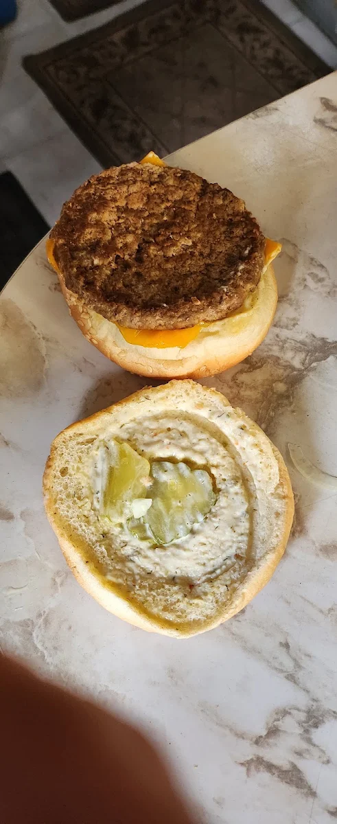 Dill Pickle Mama Burger