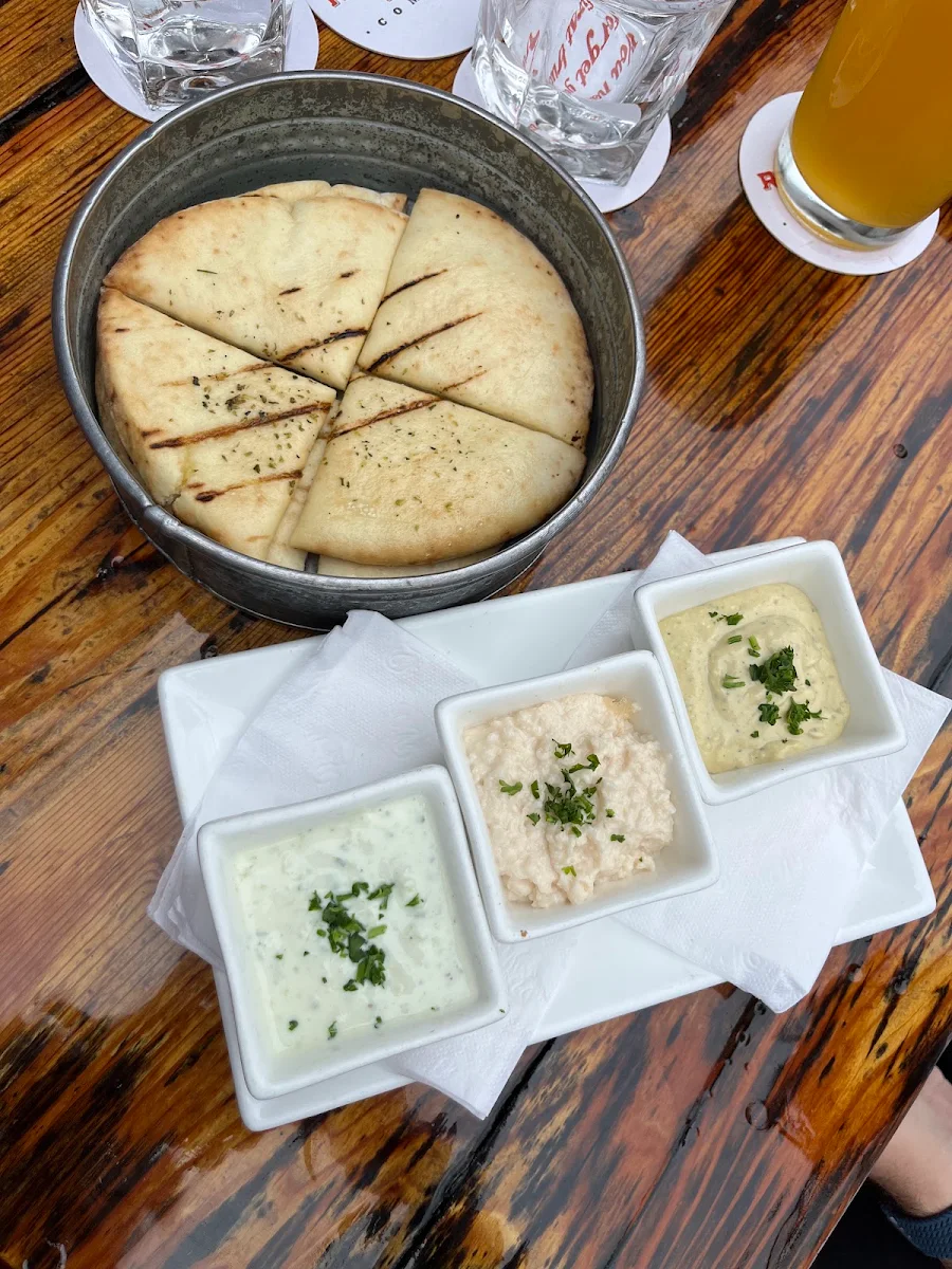 Dip Trio