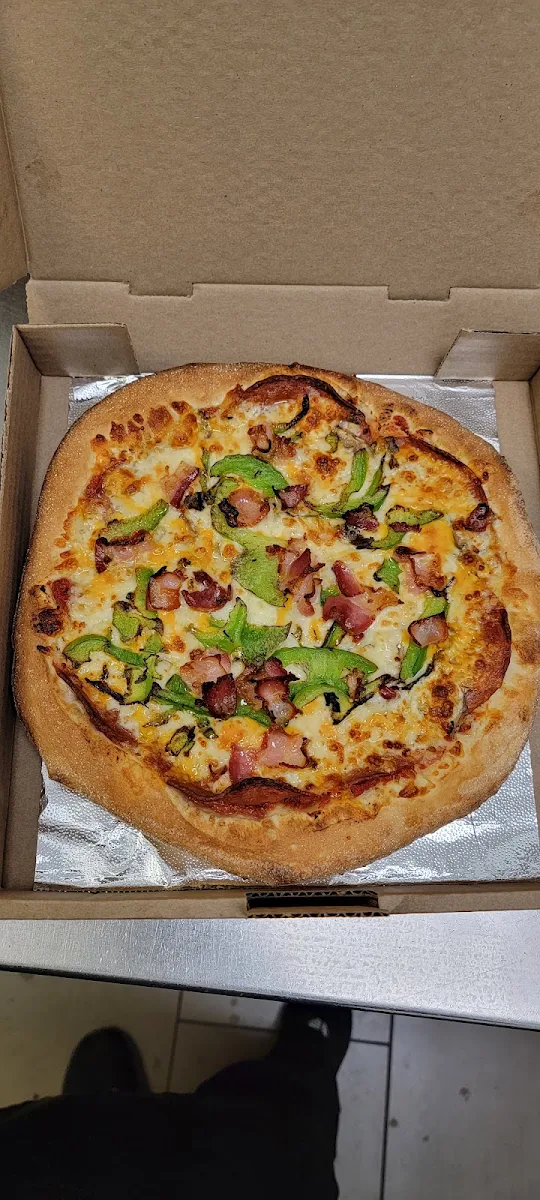 La Pizza Québécoise