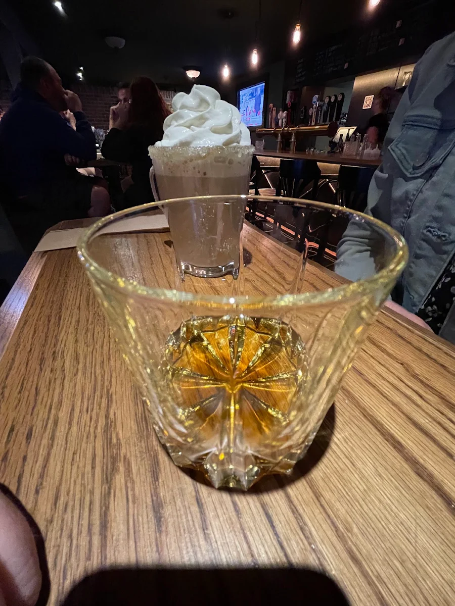 Old Forester, Maître Edgar