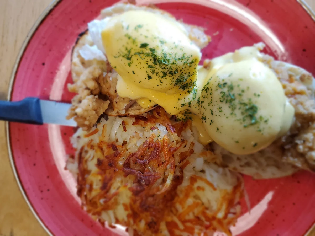 Fried Chicken Eggs Benedict & Hash Browns