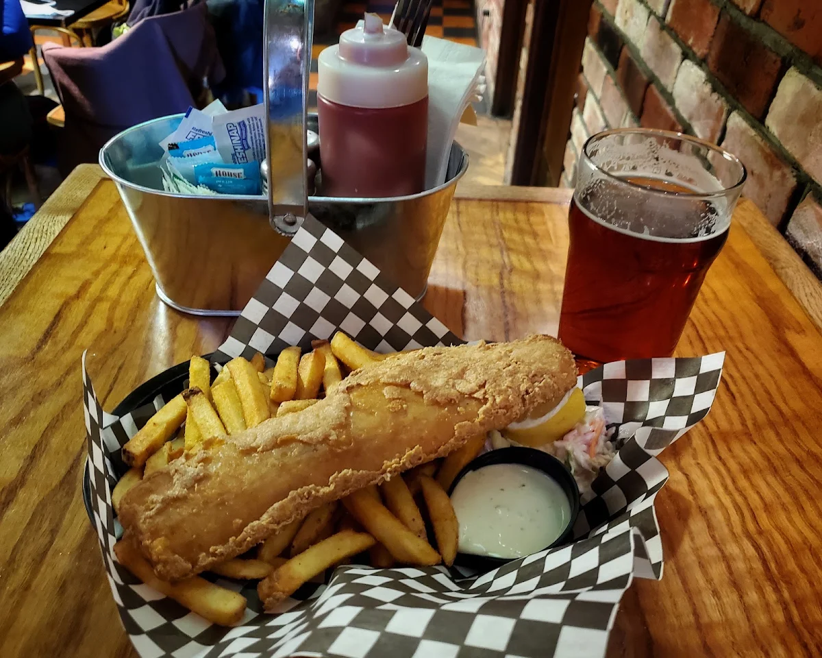 Fish and Chips, De'd Dog Bar & Grill