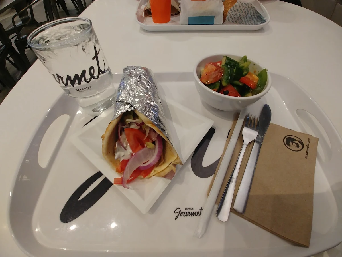 Boeuf Avec Salade Grecque