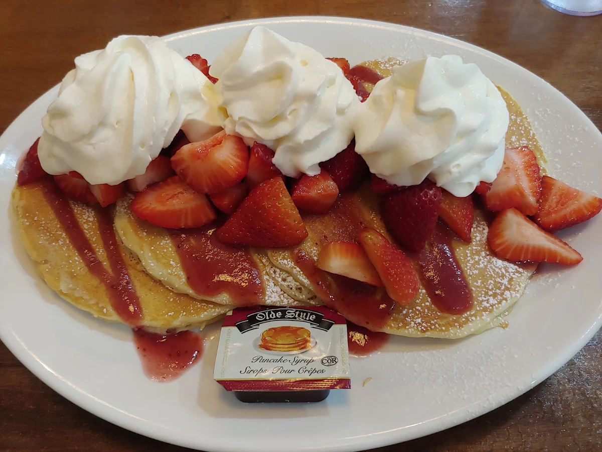 Very Strawberry Pancakes 3