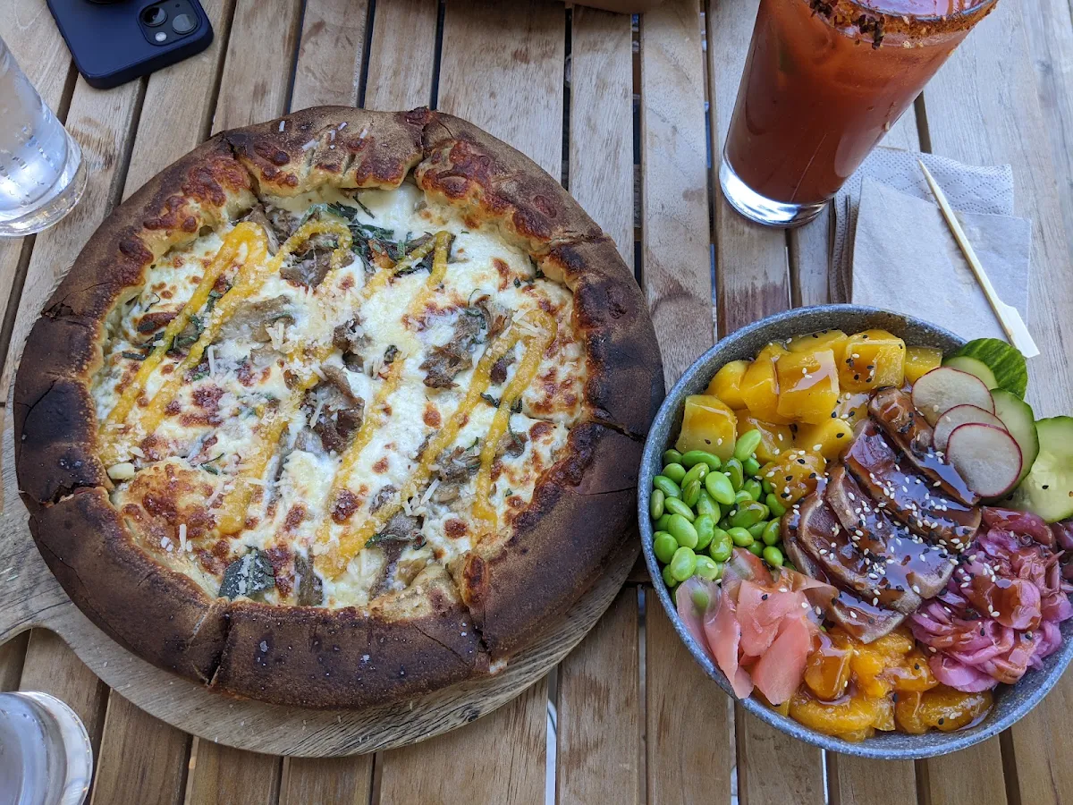 Duck Pizza Margherita
